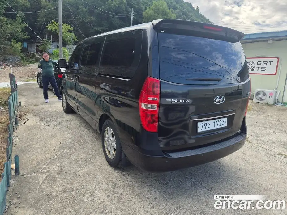 Hyundai Starex 2013 2.5 АКПП, фото 4 Hyundai Starex 2013 2.5 АКПП, фото 4