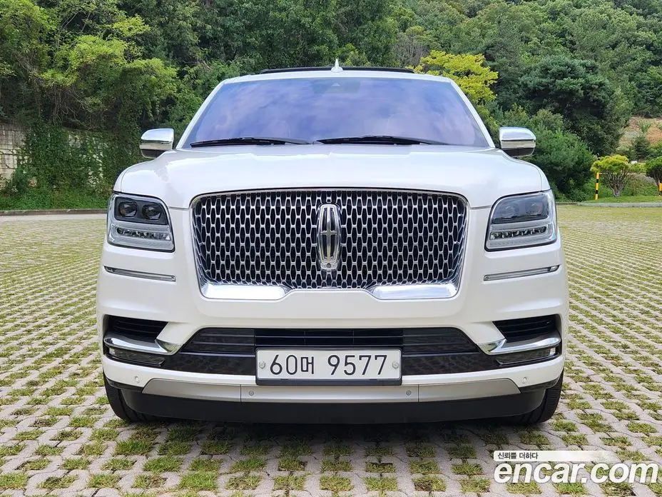 Lincoln Navigator 2019 3.5 АКПП, фото 2