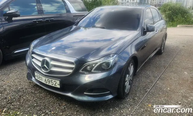 Mercedes-Benz E-Class, 2015, 220 000 км