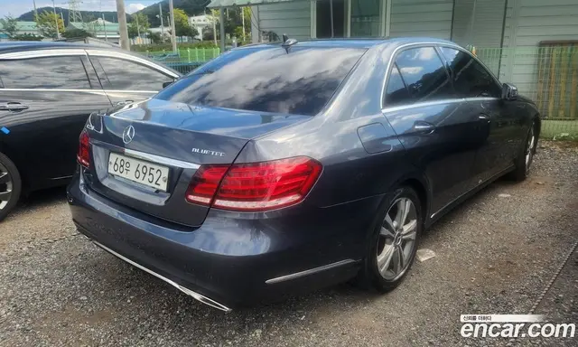 Mercedes-Benz E-Class 2015 2.1 АКПП, миниатюра 3