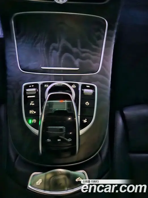 Mercedes-Benz E-Class 2018 1.9 АКПП, миниатюра 11 Mercedes-Benz E-Class 2018 1.9 АКПП, миниатюра 11