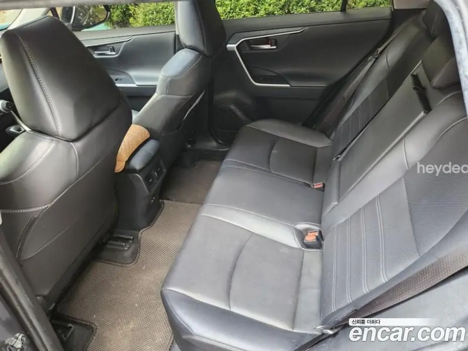 Toyota RAV4 2024 2.5 АКПП, фото 8 Toyota RAV4 2024 2.5 АКПП, фото 8