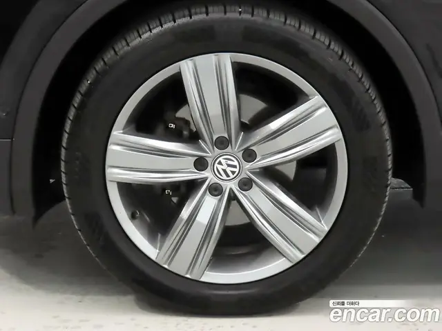 Volkswagen Tiguan 2018 2.0 АКПП, миниатюра 5 Volkswagen Tiguan 2018 2.0 АКПП, миниатюра 5