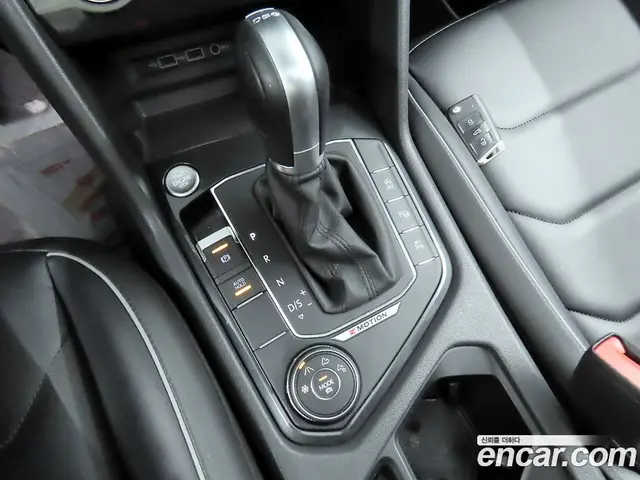 Volkswagen Tiguan 2018 2.0 АКПП, миниатюра 9 Volkswagen Tiguan 2018 2.0 АКПП, миниатюра 9