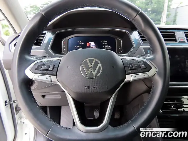 Volkswagen Tiguan 2023 2.0 АКПП, миниатюра 8