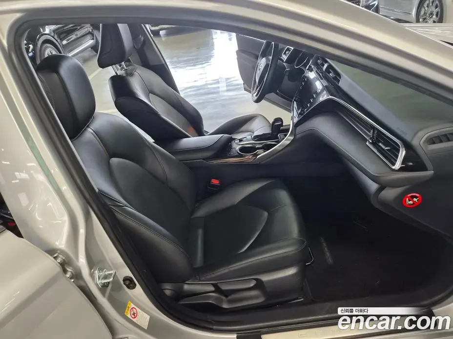 Toyota Camry 2018 2.5 вариатор, фото 16