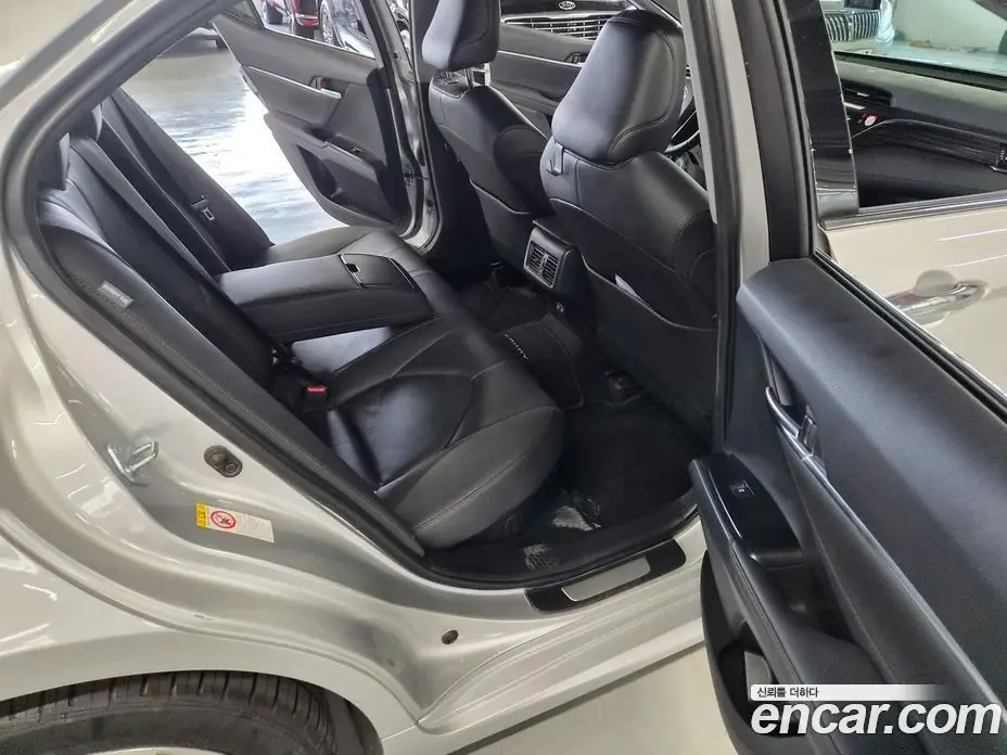 Toyota Camry 2018 2.5 вариатор, фото 18