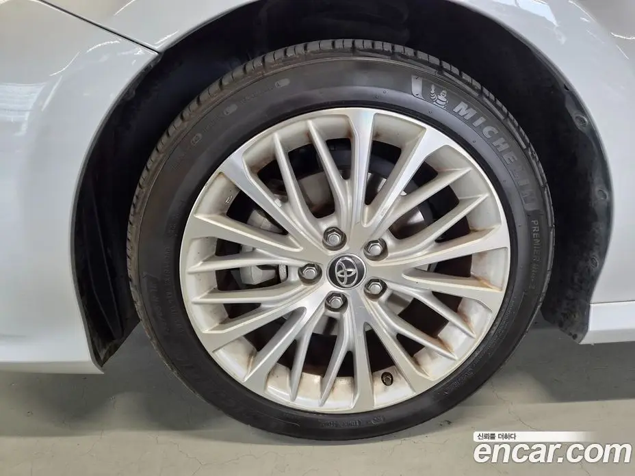 Toyota Camry 2018 2.5 вариатор, фото 20