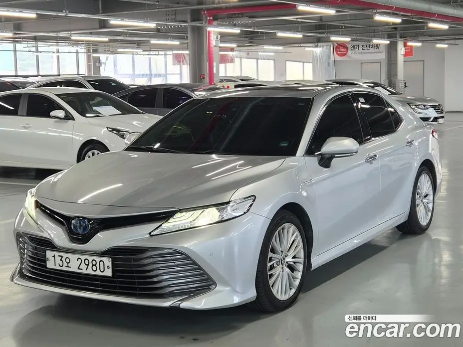 Toyota Camry 2018 2.5 вариатор, фото 3