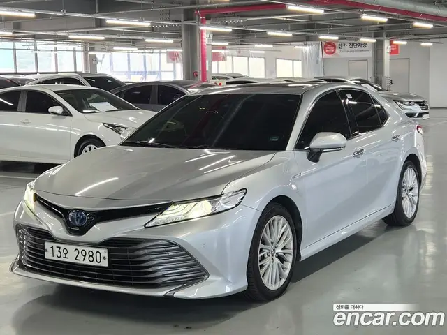 Toyota Camry 2018 2.5 вариатор, миниатюра 3