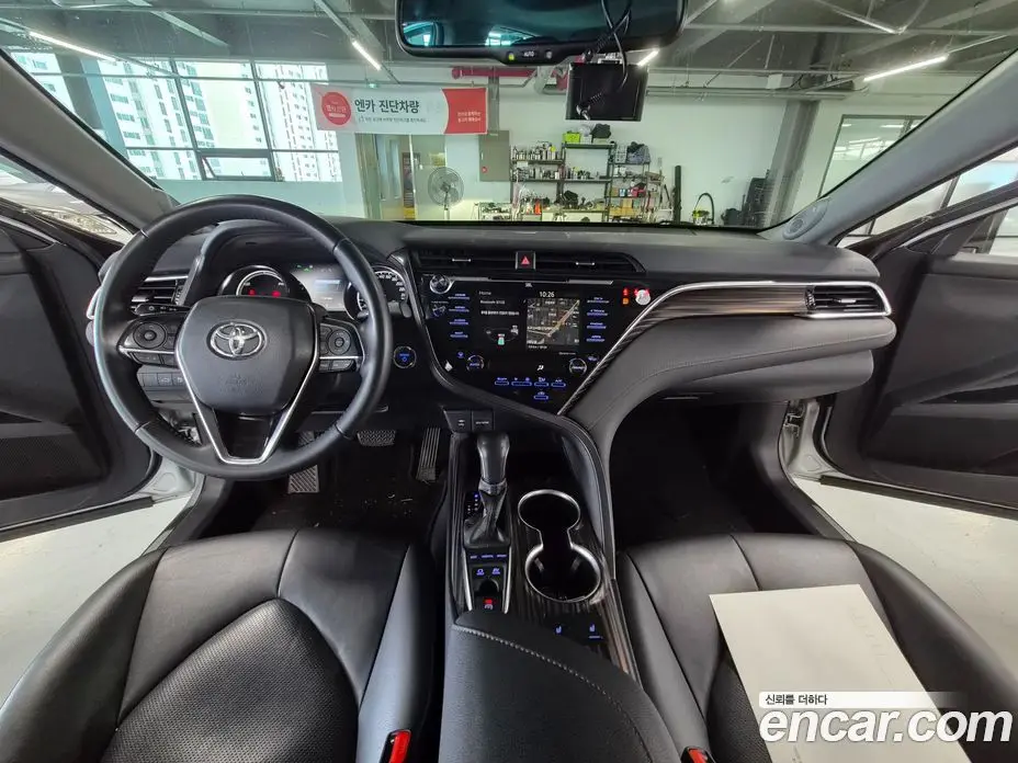 Toyota Camry 2018 2.5 вариатор, фото 9