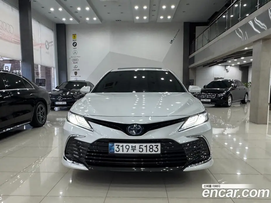 Toyota Camry 2024 2.5 АКПП, фото 3