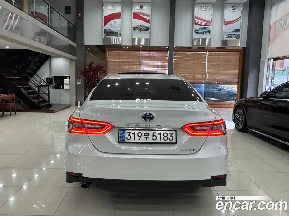 Toyota Camry 2024 2.5 АКПП, фото 4
