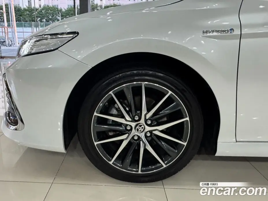 Toyota Camry 2024 2.5 АКПП, фото 5