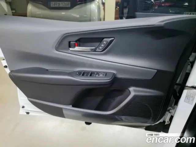 Toyota Prius 2025 2.0 АКПП, миниатюра 11 Toyota Prius 2025 2.0 АКПП, миниатюра 11