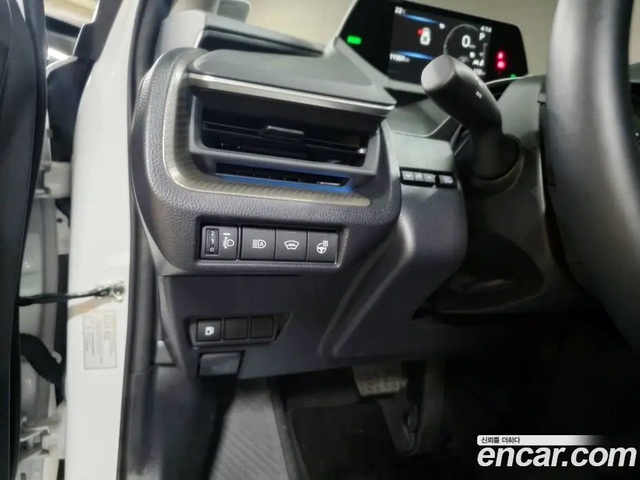 Toyota Prius 2025 2.0 АКПП, фото 13 Toyota Prius 2025 2.0 АКПП, фото 13