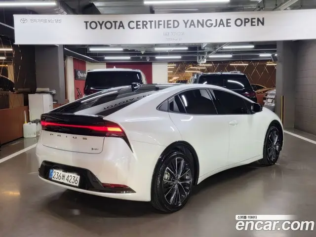 Toyota Prius 2025 2.0 АКПП, миниатюра 4 Toyota Prius 2025 2.0 АКПП, миниатюра 4