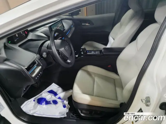 Toyota Prius 2025 2.0 АКПП, миниатюра 8 Toyota Prius 2025 2.0 АКПП, миниатюра 8