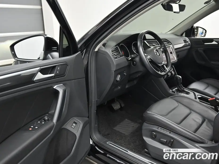 Volkswagen Tiguan 2020 2.0 АКПП, фото 11