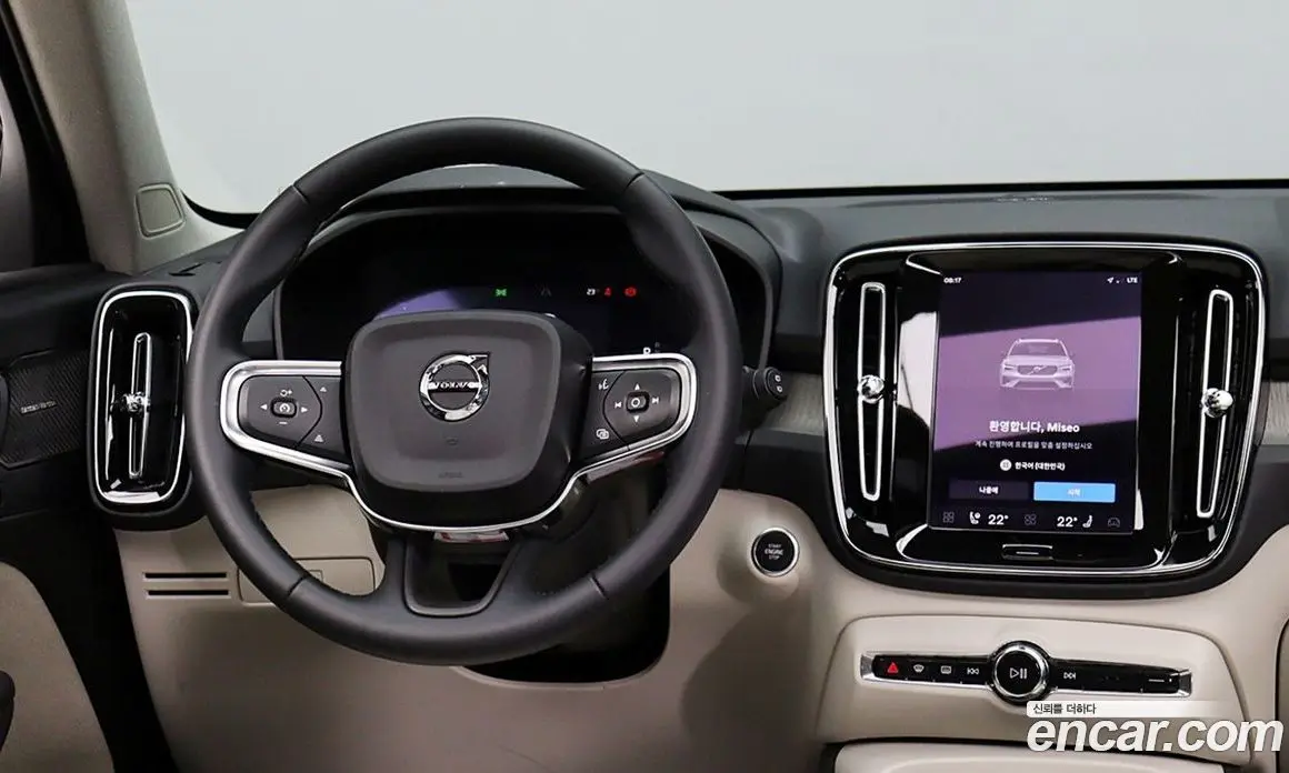 Volvo XC40 2025 2.0 АКПП, фото 13