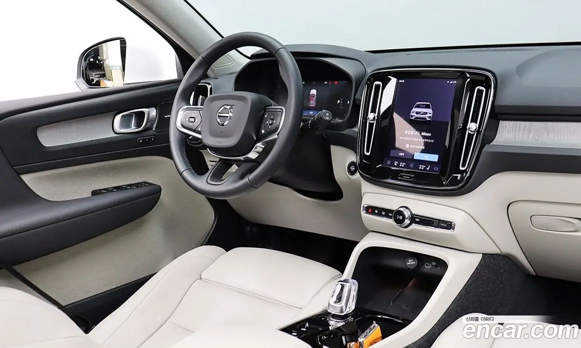 Volvo XC40 2025 2.0 АКПП, фото 16