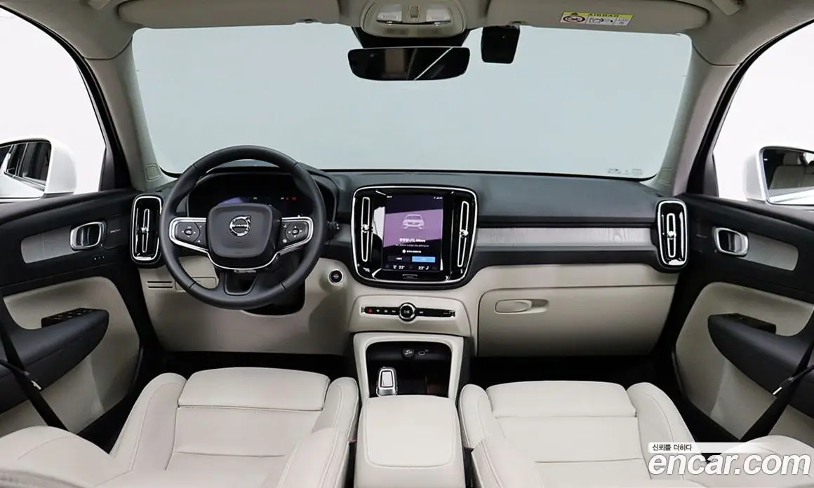 Volvo XC40 2025 2.0 АКПП, фото 8