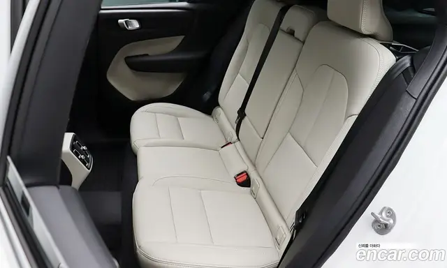 Volvo XC40 2025 2.0 АКПП, миниатюра 10