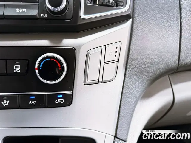Hyundai Starex 2016 2.5 АКПП, миниатюра 12