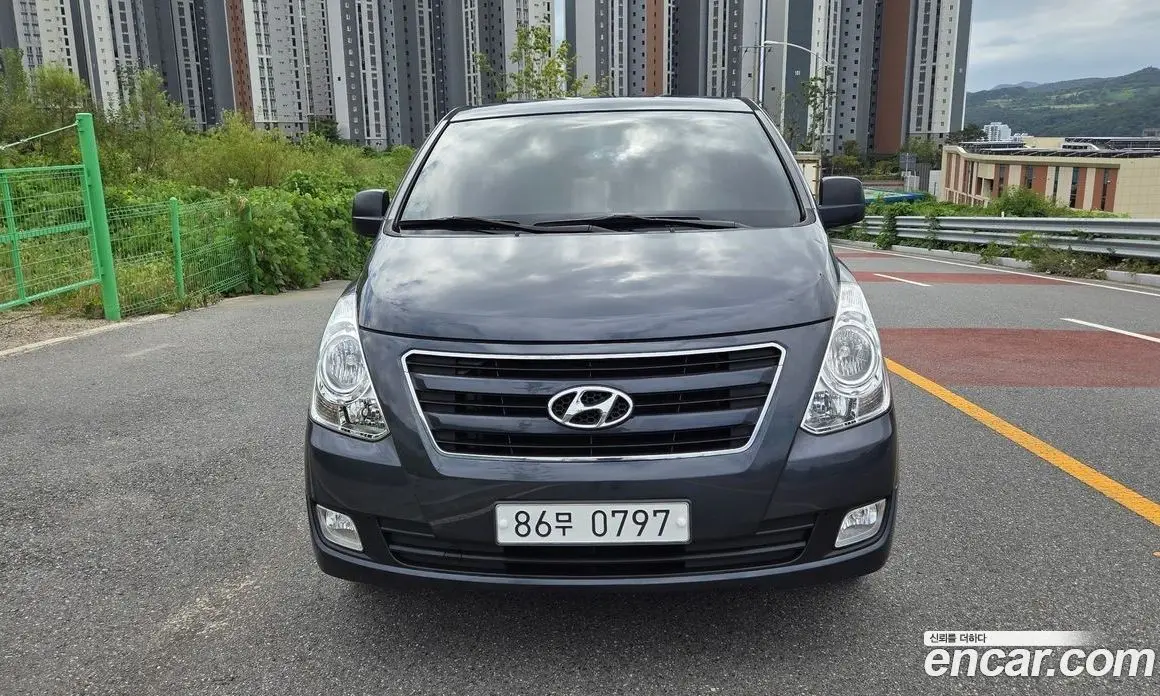 Hyundai Starex 2017 2.5 АКПП, фото 1 Hyundai Starex 2017 2.5 АКПП, фото 1