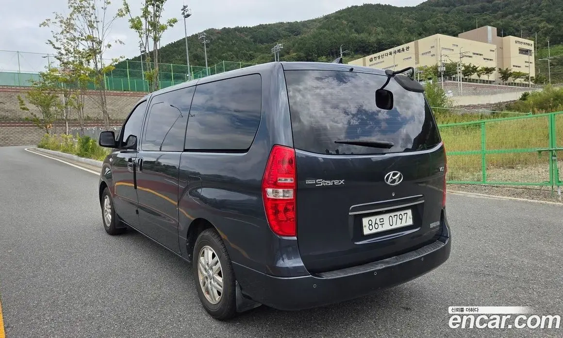 Hyundai Starex 2017 2.5 АКПП, фото 4 Hyundai Starex 2017 2.5 АКПП, фото 4