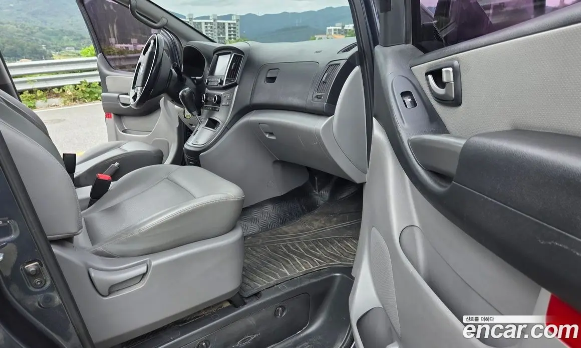 Hyundai Starex 2017 2.5 АКПП, фото 8 Hyundai Starex 2017 2.5 АКПП, фото 8