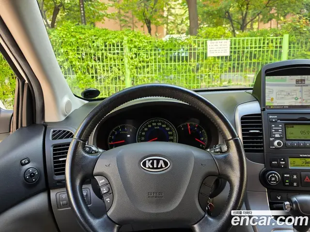 Kia Carnival 2010 2.2 АКПП, миниатюра 8