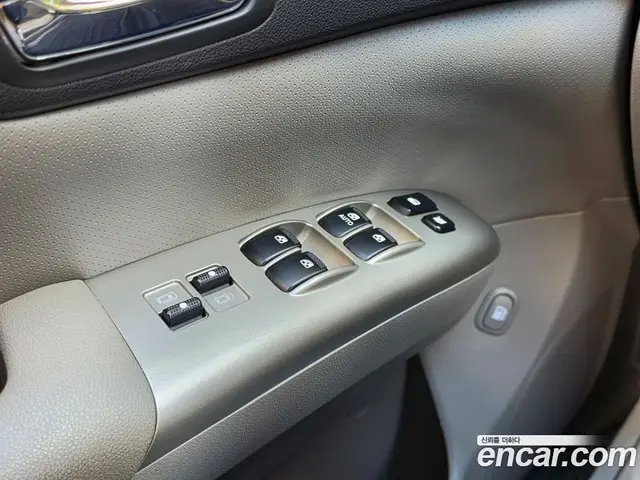 Kia Carnival 2010 2.2 АКПП, миниатюра 10