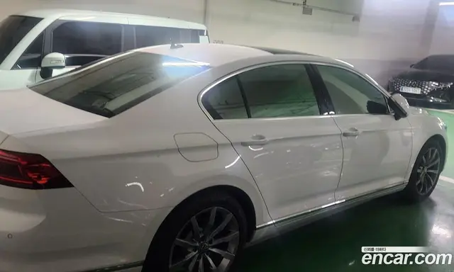 Volkswagen Passat 2021 2.0 АКПП, миниатюра 3 Volkswagen Passat 2021 2.0 АКПП, миниатюра 3