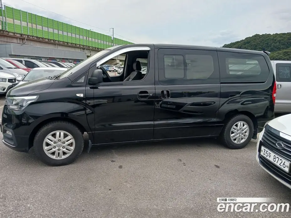 Hyundai Starex 2018 2.5 АКПП, фото 17 Hyundai Starex 2018 2.5 АКПП, фото 17