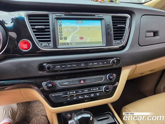 Kia Carnival 2016 2.2 АКПП, миниатюра 11 Kia Carnival 2016 2.2 АКПП, миниатюра 11