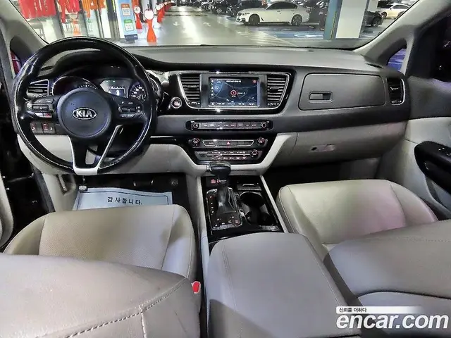 Kia Carnival 2017 2.2 АКПП, миниатюра 10 Kia Carnival 2017 2.2 АКПП, миниатюра 10
