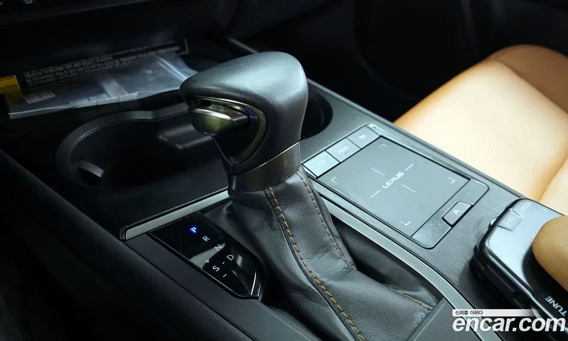 Lexus UX 2019 2.0 АКПП, фото 12