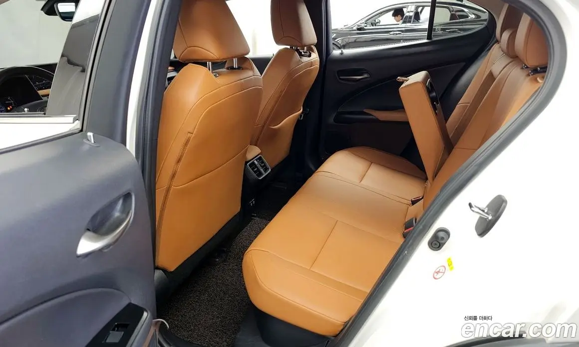 Lexus UX 2019 2.0 АКПП, фото 16