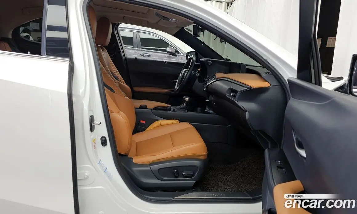 Lexus UX 2019 2.0 АКПП, фото 17