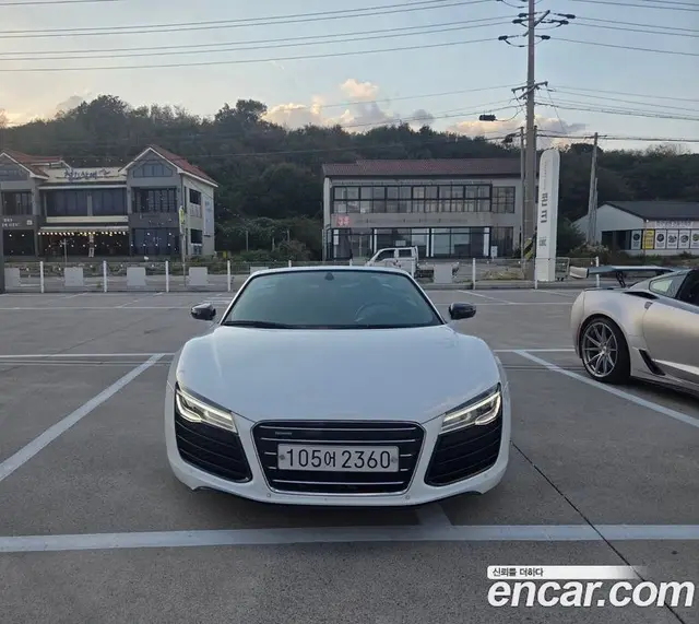 Audi R8 2013 5.2 АКПП, миниатюра 2