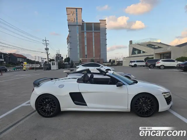 Audi R8 2013 5.2 АКПП, миниатюра 4