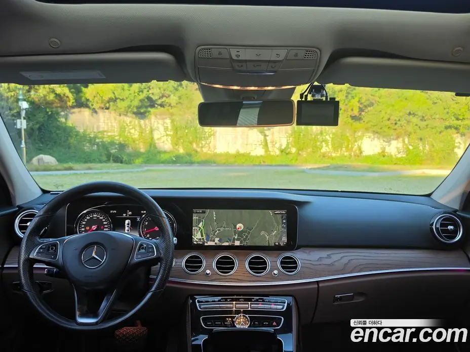 Mercedes-Benz E-Class 2017 2.0 АКПП, фото 18