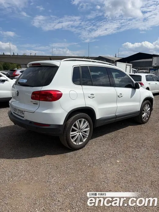 Volkswagen Tiguan 2016 2.0 АКПП, миниатюра 2 Volkswagen Tiguan 2016 2.0 АКПП, миниатюра 2