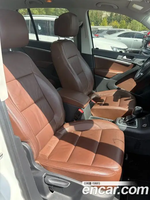 Volkswagen Tiguan 2016 2.0 АКПП, миниатюра 10 Volkswagen Tiguan 2016 2.0 АКПП, миниатюра 10