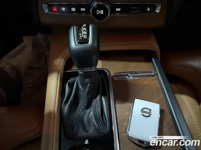 Volvo XC90 2019 2.0 АКПП, миниатюра 9