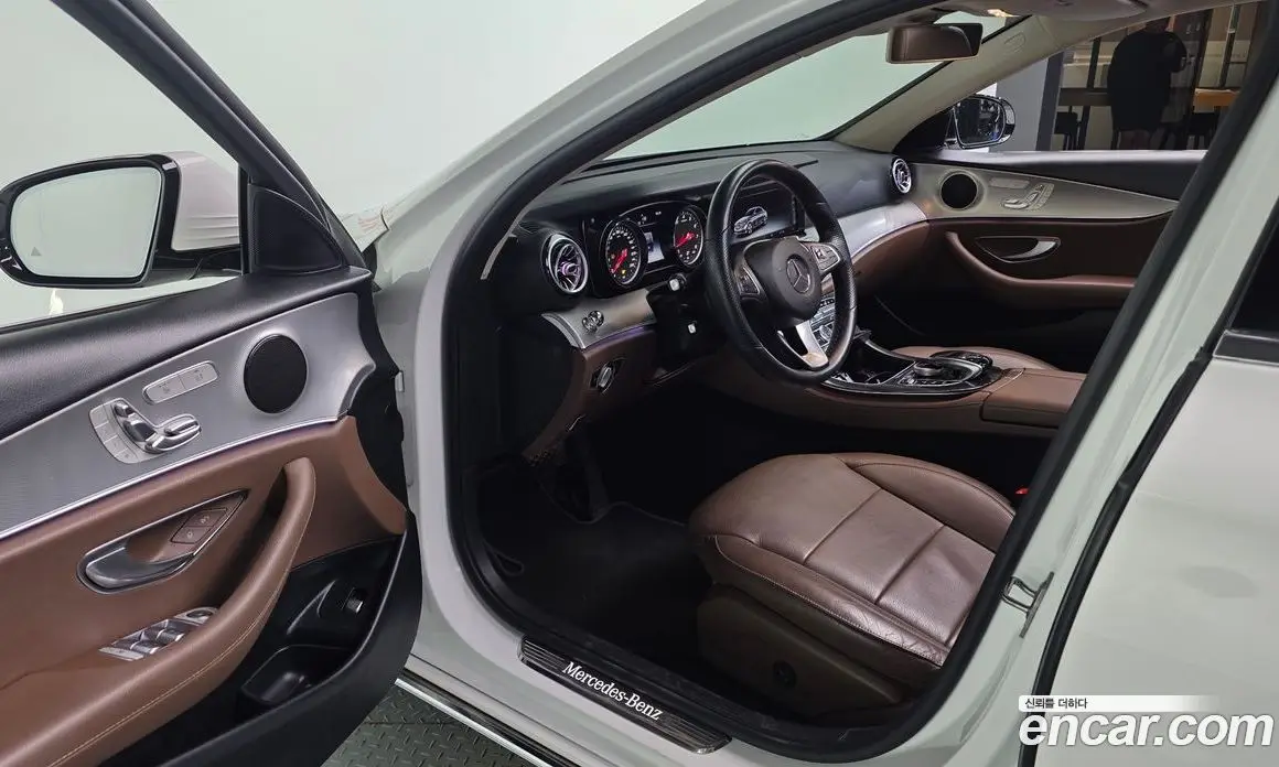 Mercedes-Benz E-Class 2018 2.0 АКПП, фото 10