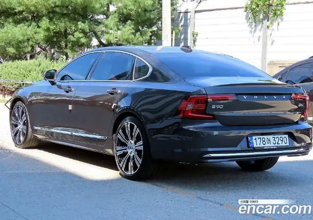 Volvo S90 2023 2.0 АКПП, миниатюра 3