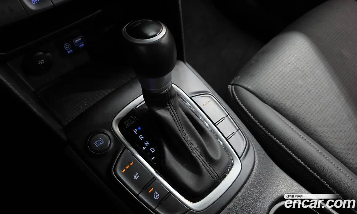 Hyundai Kona 2019 1.6 АКПП, фото 12
