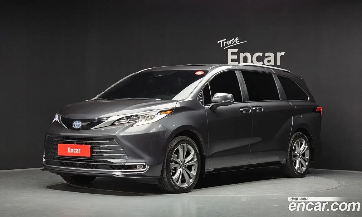 Toyota Sienna 2025 2.5 АКПП, фото 1 Toyota Sienna 2025 2.5 АКПП, фото 1